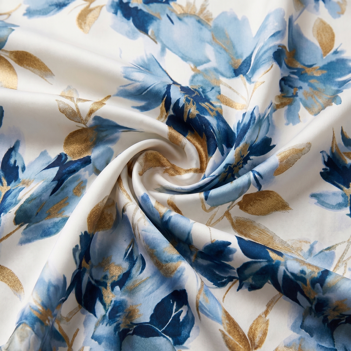 Robe mi-longue à fleurs, à encolure croisée